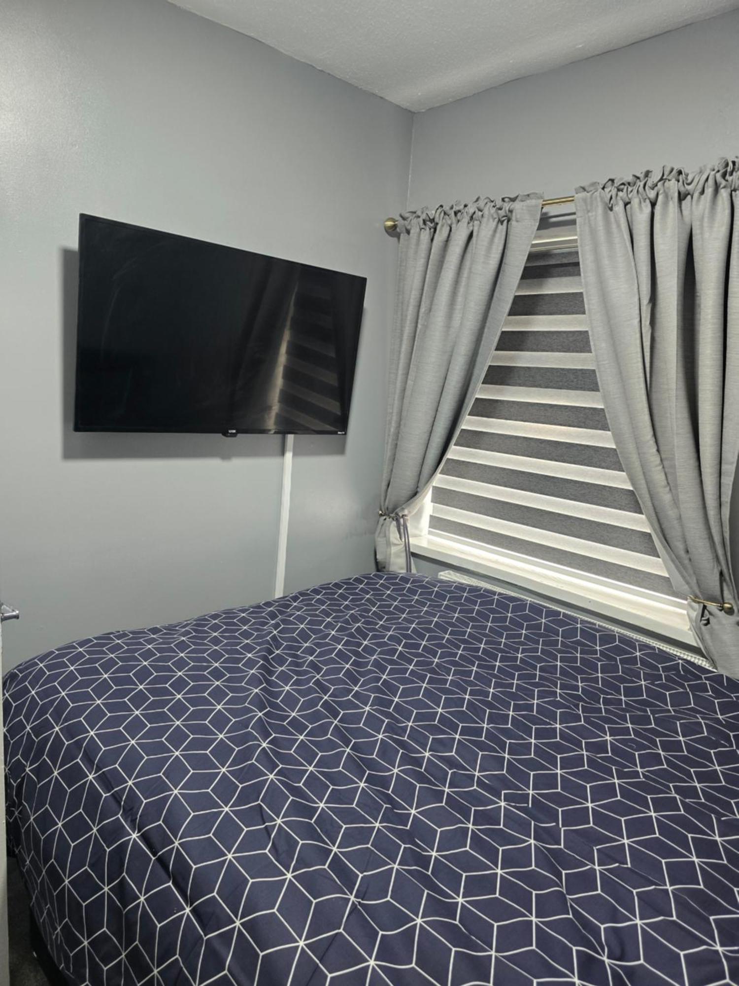 Manchester - House - Sleeps 6 - Parking - Garden Экстерьер фото